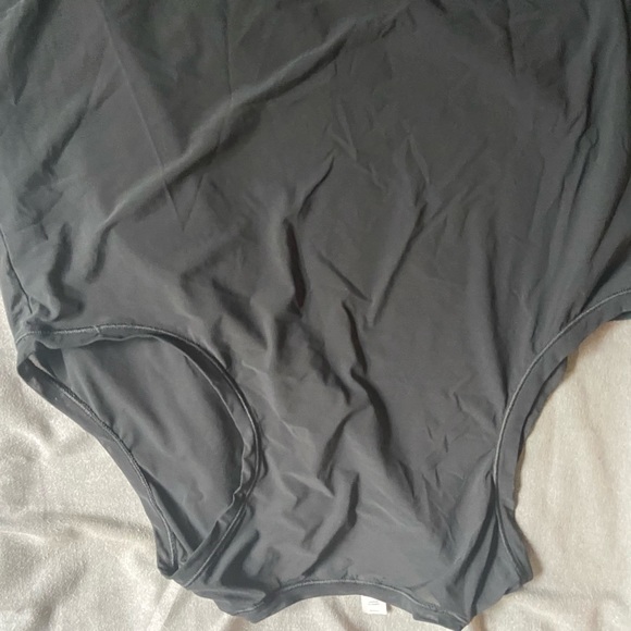 ATHLETA MEDIUM SIZE TANKTOP MESH GRAY - Picture 2 of 2